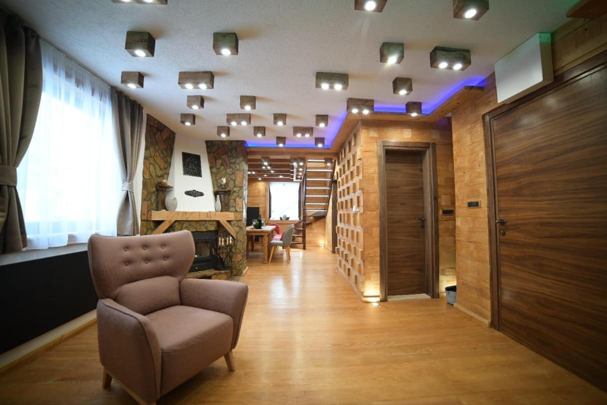 ヤホリナDrugarska Pricaアパートメント エクステリア 写真