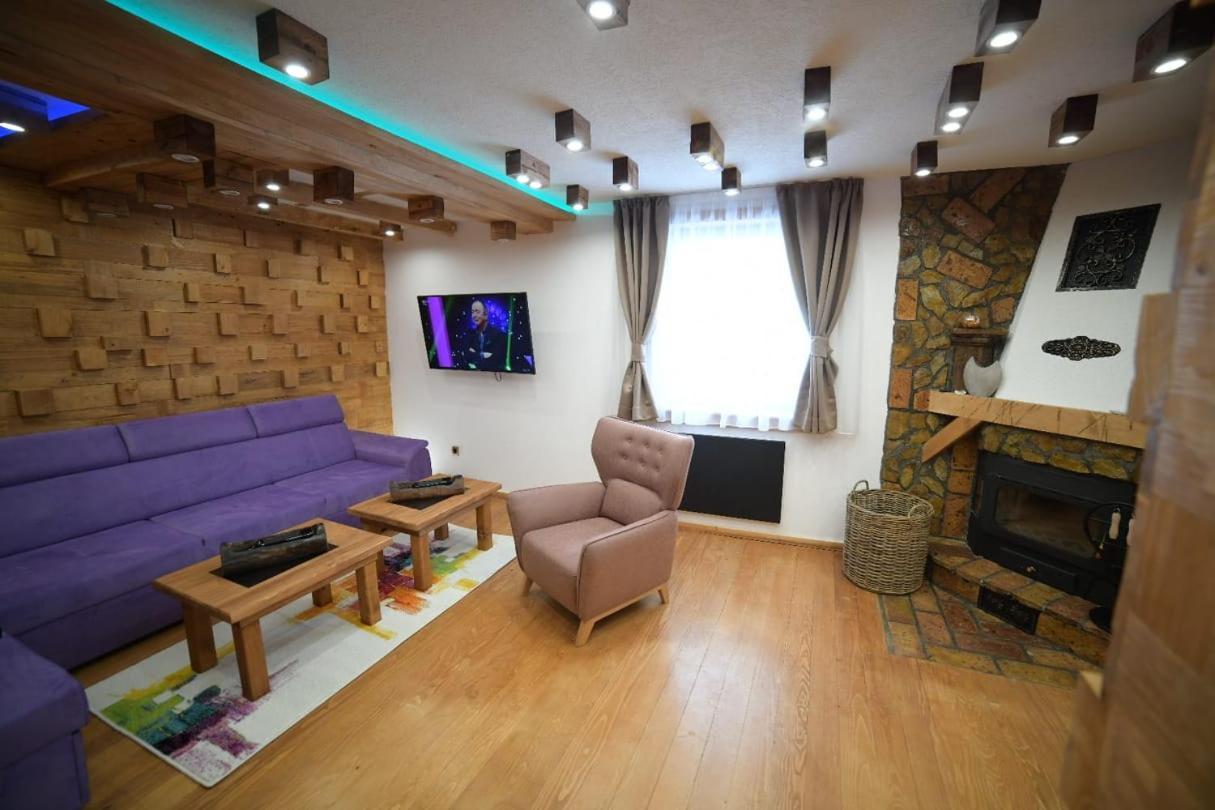 ヤホリナDrugarska Pricaアパートメント エクステリア 写真